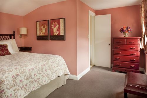 Madison Inn 오크블러프스 외부 사진