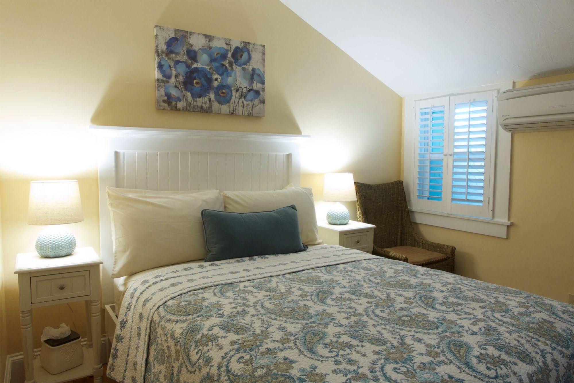 Madison Inn 오크블러프스 외부 사진