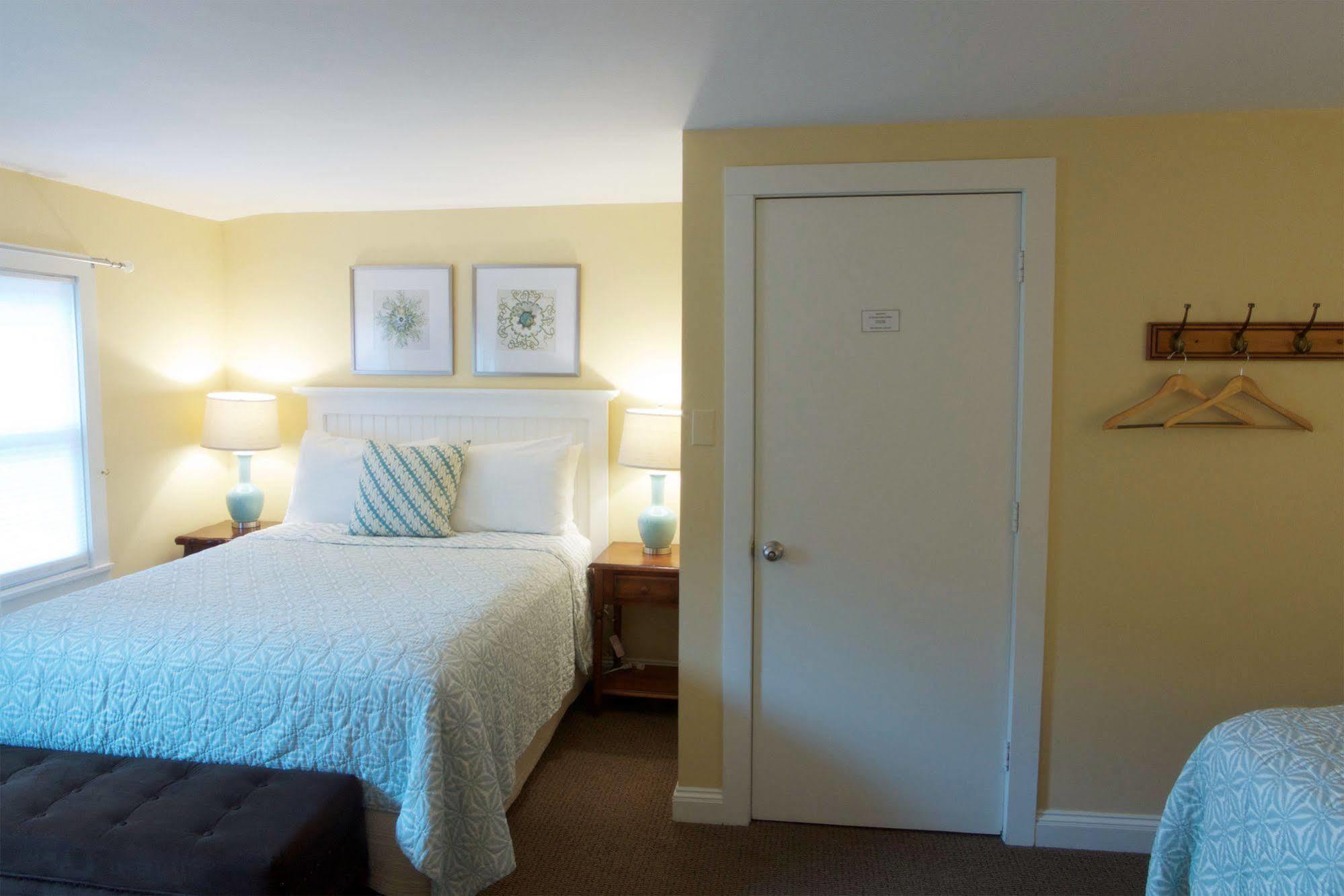 Madison Inn 오크블러프스 외부 사진