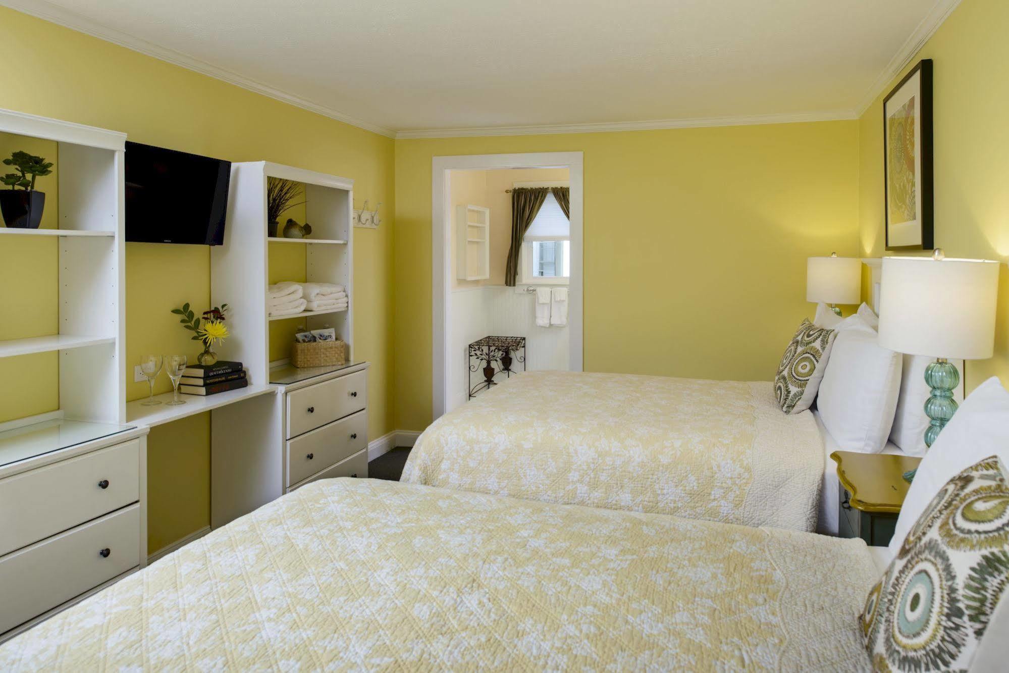 Madison Inn 오크블러프스 외부 사진
